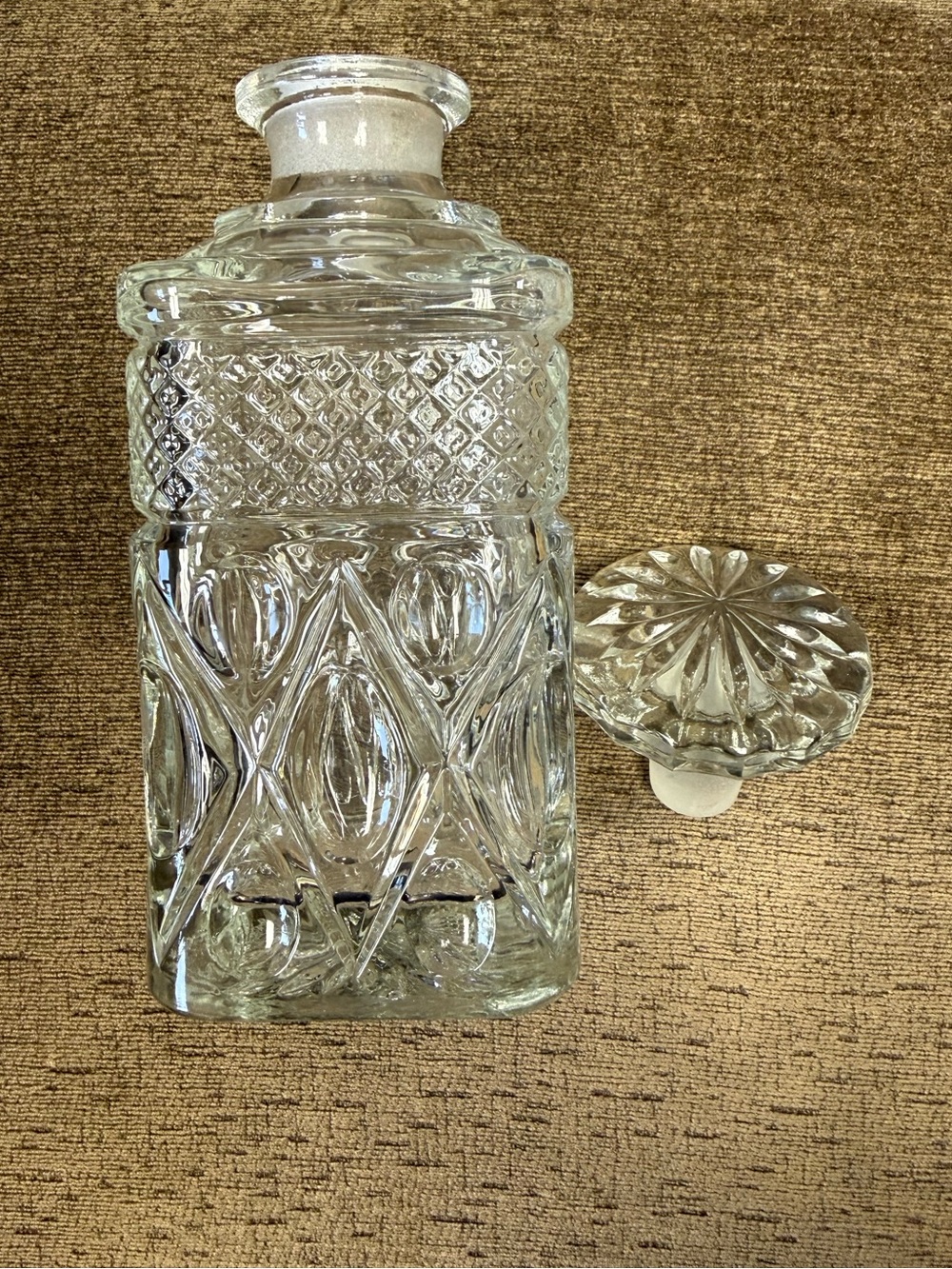 Vintage Imperial Glass "Cape Cod" Square Whiskey Decanter. - Picture 8 of 10